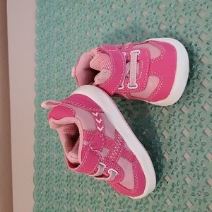 Wonder Nation toddler sneakers 👟